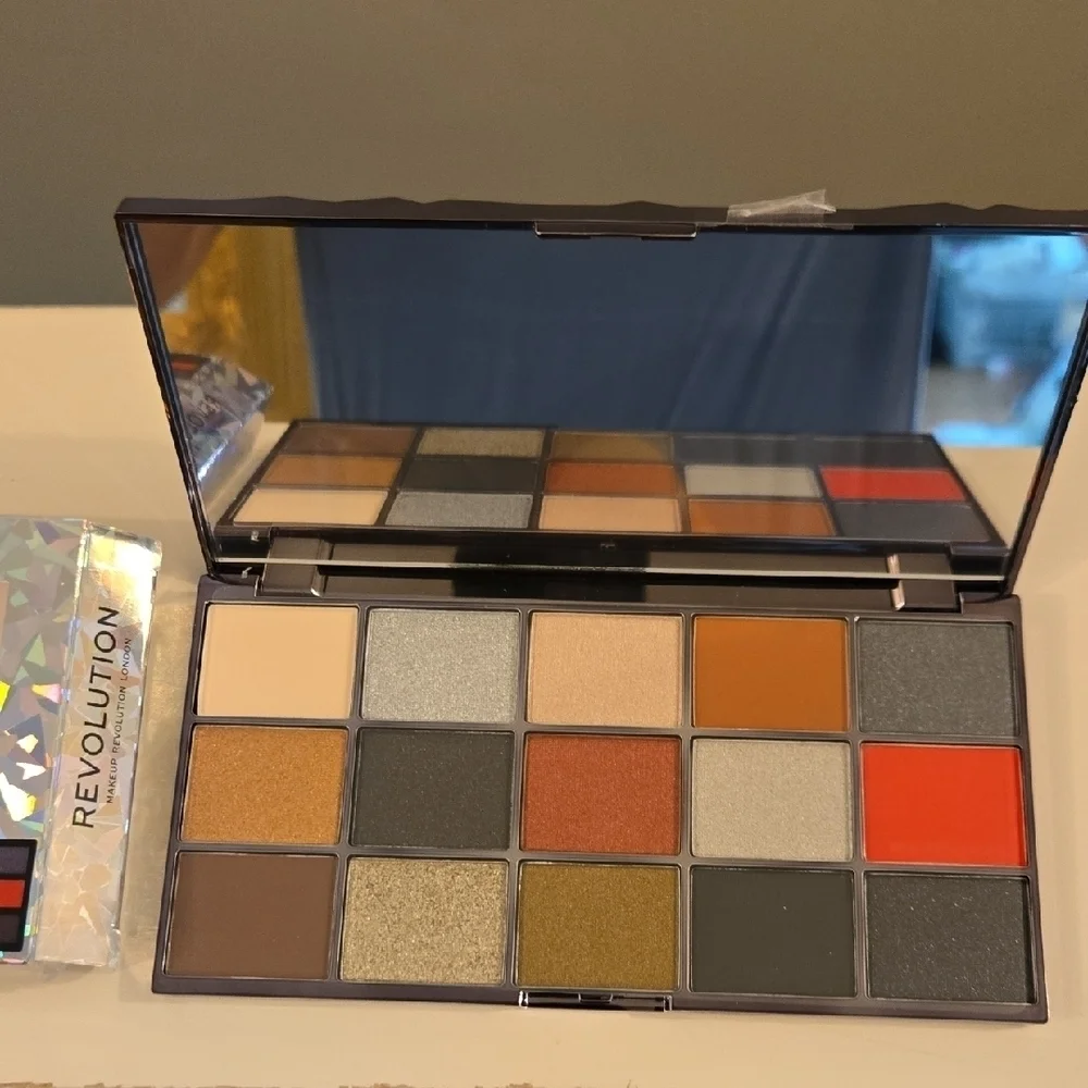 Revolution Holographic Makeup Set Bundle with Mustard Pouch